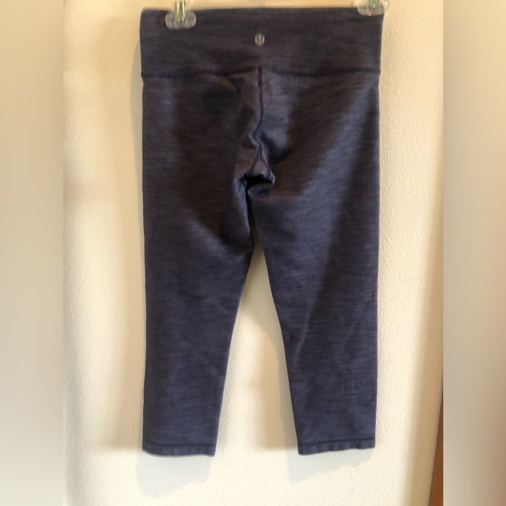 LULULEMON🌺THICK LEGGINGS - Picture 4 of 6
